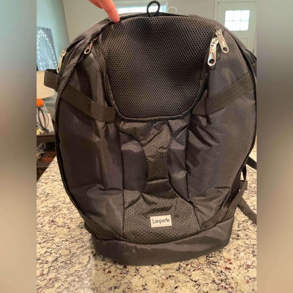 Brand new Lanperle animal carrier